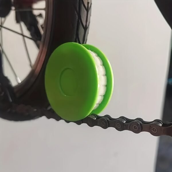 Precision Bicycle Chain Lubrication Applicator Tool